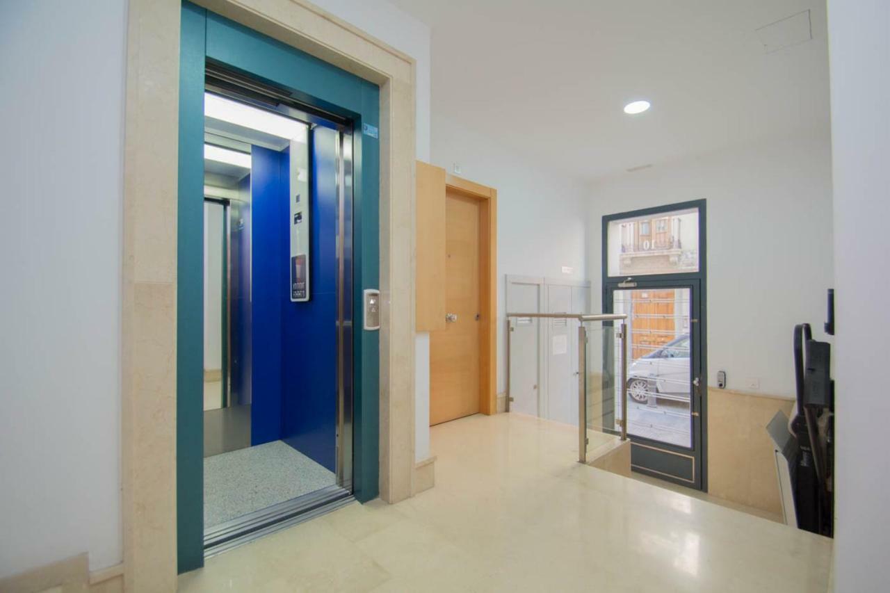 Gran Via 1b & Parking Opcional Appartement Granada